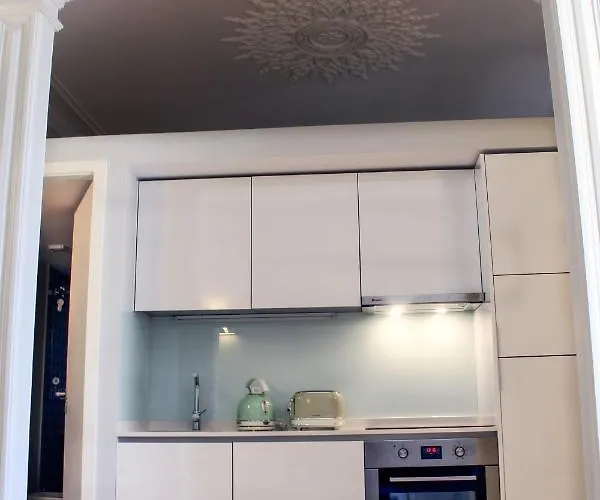 Classic Comfort At Center *