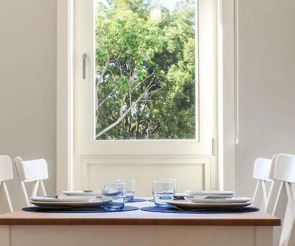 Classic Comfort At Center Oporto